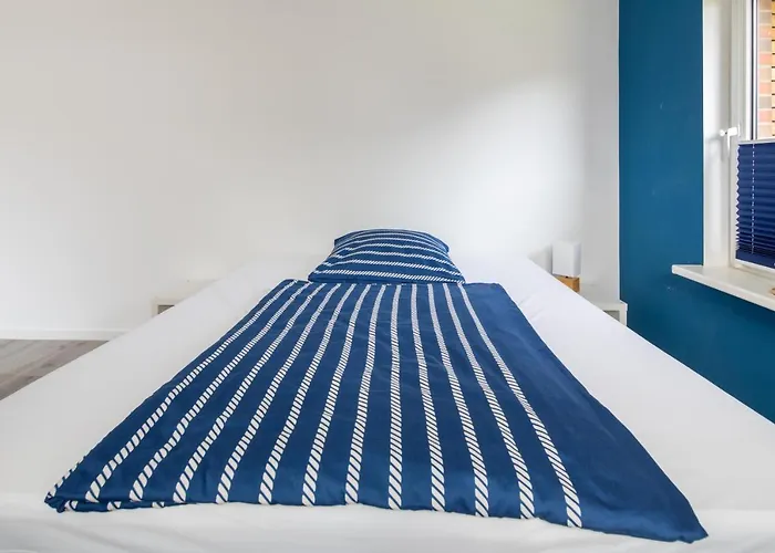 Ferienhaus Annika In Schillig-Horumersiel Mit 8 Modernen Wohnungen