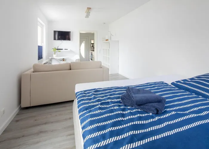Ferienhaus Annika In Schillig-Horumersiel Mit 8 Modernen Wohnungen